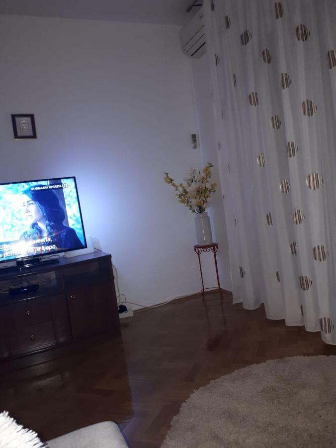 Apartment Jakov เซนญ์ ภายนอก รูปภาพ